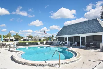 4 Park Lane Cir, Lehigh Acres, FL 33936 - Photo 2