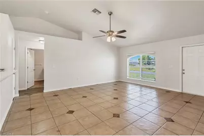 2035 NE 8th Pl, Cape Coral, FL 33909 - Photo 10