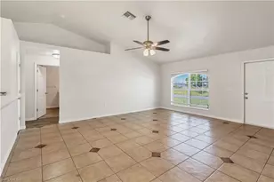2035 NE 8th Pl, Cape Coral, FL 33909 - Photo 10