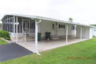 288 Cape Sable Dr, Naples, FL 34104 - Photo 2