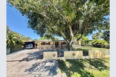 4715 Nottingham Dr, Fort Myers, FL 33905 - Photo 1