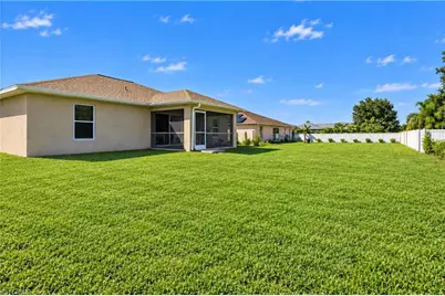 1325 NW 10th Ave, Cape Coral, FL 33993 - Photo 28
