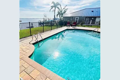 2025 SE 44th St, Cape Coral, FL 33904 - Photo 6