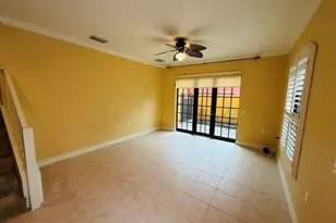 9122 Chula Vista St, Naples, FL 34113 - Photo 10