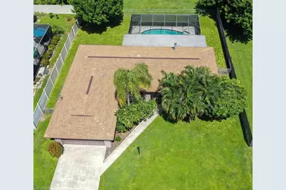 2213 SE 14th St, Cape Coral, FL 33990 - Photo 2