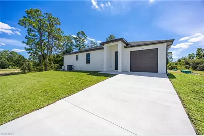 701-703 Homestead Rd S, Lehigh Acres, FL 33974 - Photo 4