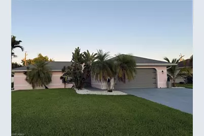 1943 SE 8th Pl, Cape Coral, FL 33990 - Photo 4