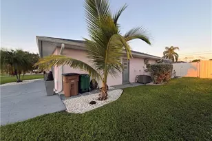 1943 SE 8th Pl, Cape Coral, FL 33990 - Photo 56