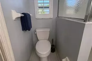 1943 SE 8th Pl, Cape Coral, FL 33990 - Photo 32