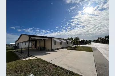 571 Sunrise Ln, North Fort Myers, FL 33903 - Photo 2
