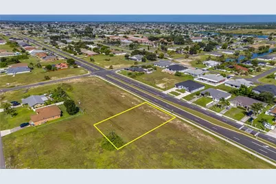 1316 Diplomat Pkwy E, Cape Coral, FL 33909 - Photo 10