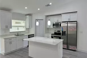 414 Miramar Rd, Fort Myers, FL 33905 - Photo 2