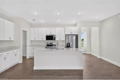 429 NW 14th Ter, Cape Coral, FL 33993 - Photo 10