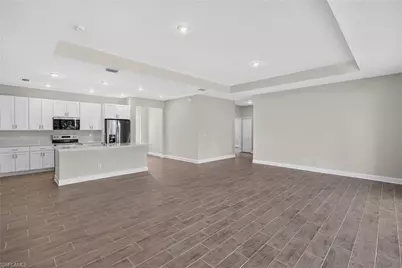429 NW 14th Ter, Cape Coral, FL 33993 - Photo 6