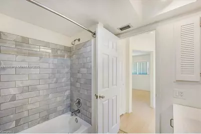915 SE 20th St, Cape Coral, FL 33990 - Photo 12
