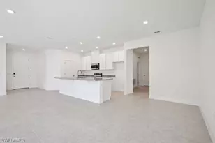 1946 NE 15th St, Cape Coral, FL 33909 - Photo 10