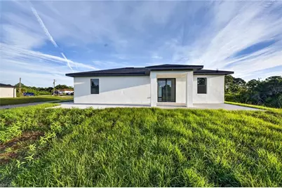 2621 40th St W, Lehigh Acres, FL 33971 - Photo 14