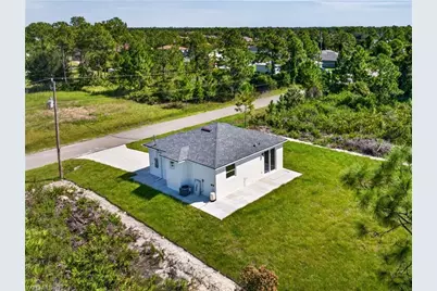 3011 40th St W, Lehigh Acres, FL 33971 - Photo 12