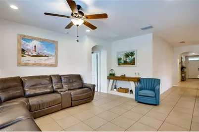2801 SW 29th Pl, Cape Coral, FL 33914 - Photo 10