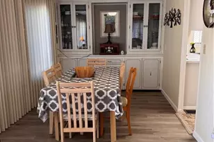 264 Shoreland Dr, Fort Myers, FL 33905 - Photo 6
