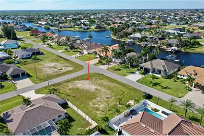 309 NW 35th Pl, Cape Coral, FL 33993 - Photo 10