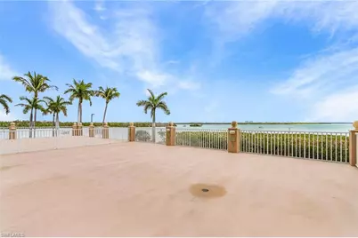 4137 Bay Beach Ln #522, Fort Myers Beach, FL 33931 - Photo 2