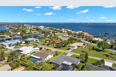 3906 SE 20th Pl, Cape Coral, FL 33904 - Photo 18