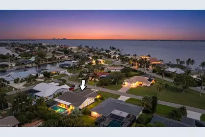3906 SE 20th Pl, Cape Coral, FL 33904 - Photo 4