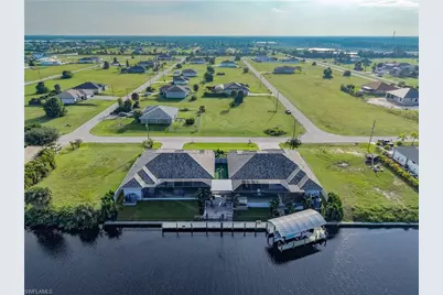 3806 NW 42nd Pl, Cape Coral, FL 33993 - Photo 4