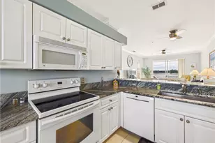 10381 Butterfly Palm Dr, Fort Myers, FL 33966 - Photo 10