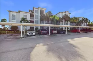 10381 Butterfly Palm Dr, Fort Myers, FL 33966 - Photo 1