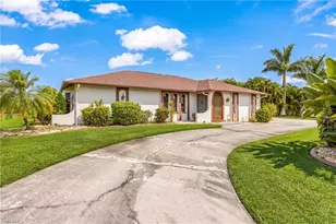 17161 Waters Edge Cir, North Fort Myers, FL 33917 - Photo 2