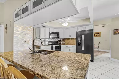 17161 Waters Edge Cir, North Fort Myers, FL 33917 - Photo 8