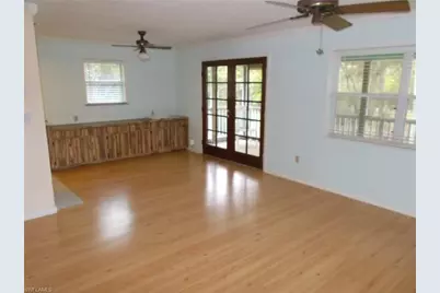 7076 Maida Ln, Fort Myers, FL 33907 - Photo 4