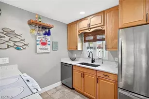 4257 Island Cir, Fort Myers, FL 33919 - Photo 14