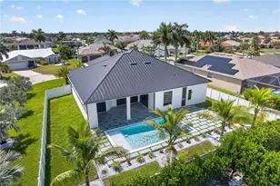 2301 SW 39th Terrace, Cape Coral, FL 33914 - Photo 4