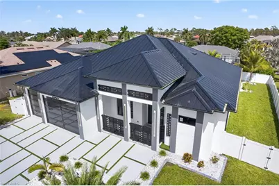2301 SW 39th Ter, Cape Coral, FL 33914 - Photo 2