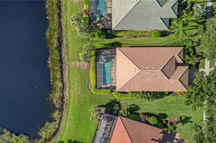 11107 Laughton Cir, Fort Myers, FL 33913 - Photo 32