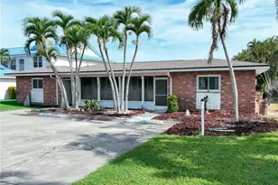 1705 SE 46th Ln, Cape Coral, FL 33904 - Photo 6