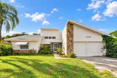 2265 Crystal Dr, Fort Myers, FL 33907 - Photo 2
