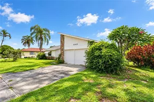 2265 Crystal Dr, Fort Myers, FL 33907 - Photo 32