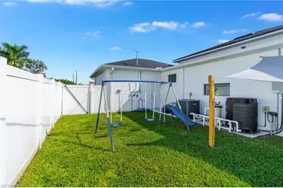616 NW 2nd St, Cape Coral, FL 33993 - Photo 46