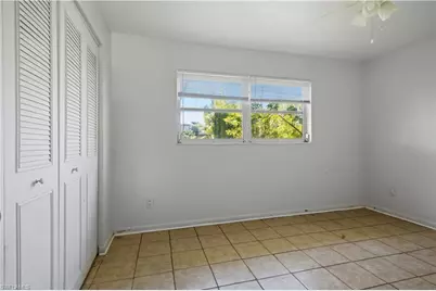 322 NE 11th Pl, Cape Coral, FL 33909 - Photo 10
