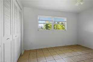 322 NE 11th Pl, Cape Coral, FL 33909 - Photo 10