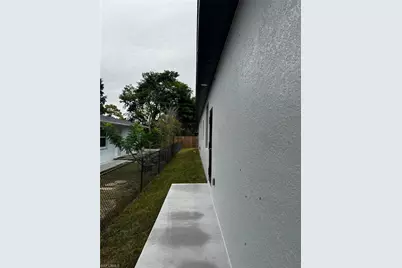 5615 10th Ave, Fort Myers, FL 33907 - Photo 6