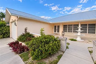 3818 SE 12th Ave, Cape Coral, FL 33904 - Photo 2