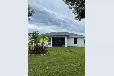 1329 NE 17th St, Cape Coral, FL 33909 - Photo 10