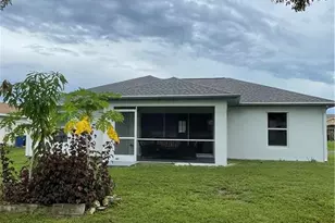1329 NE 17th St, Cape Coral, FL 33909 - Photo 10
