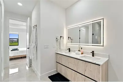 1310 NE 6th Ave, Cape Coral, FL 33909 - Photo 22