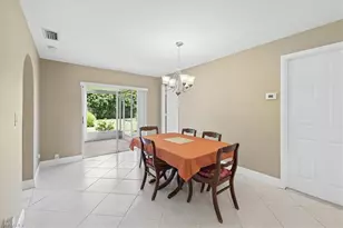 1403 SE 27th St, Cape Coral, FL 33904 - Photo 4